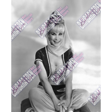 "Sitting Pretty" Personalized Autograph (8x10)